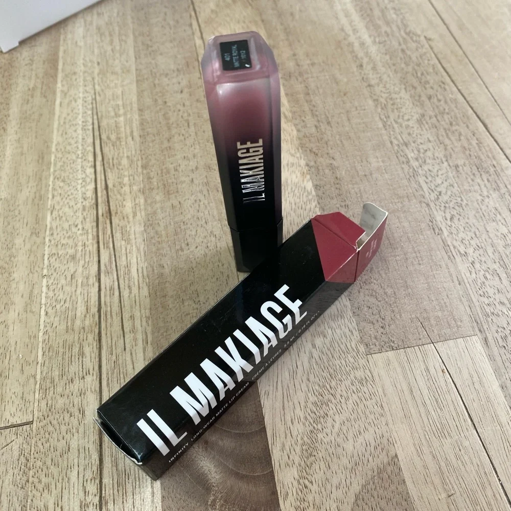 Il Makiage infinity long wear matte lip cream.